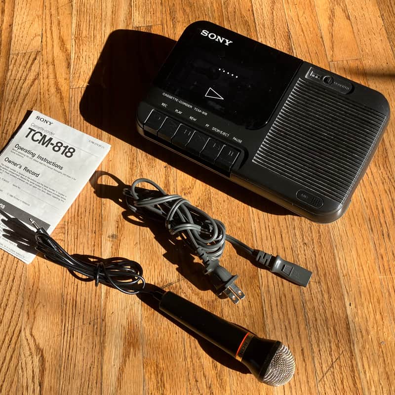 Sony TCM-818 Cassette-Corder 1988 - Black image 1