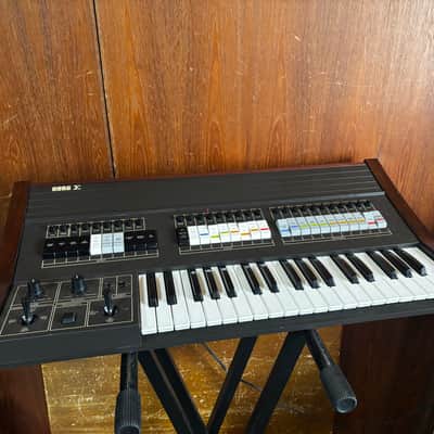 Korg Sigma KP-30 Analog Vintage Synthesizer w/ case