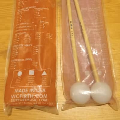 Vic Firth Set (2 pairs) M63 - Corpsmaster Keyboard - Medium, Poly Mallets 90s - Classic Medium image 6
