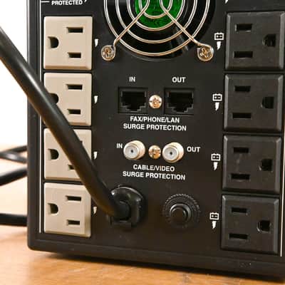 Tripp Lite OMNI1500LCDT 1500VA UPS Battery Backup Surge Protector CG01ZR7 image 7