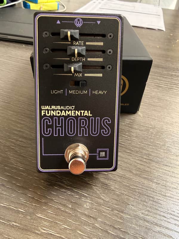 Walrus Audio Fundamental Chorus