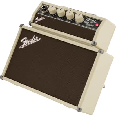 Fender Tone Master Guitar Amp Combo - light Combo Amp for Electric Guitars image 4