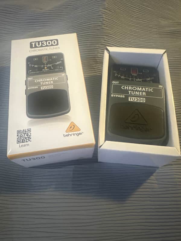 Behringer TU300 Chromatic Tuner 2010s - Standard image 1
