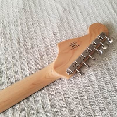 Squier Paranormal Cyclone 2020 - Daphne Blue image 15