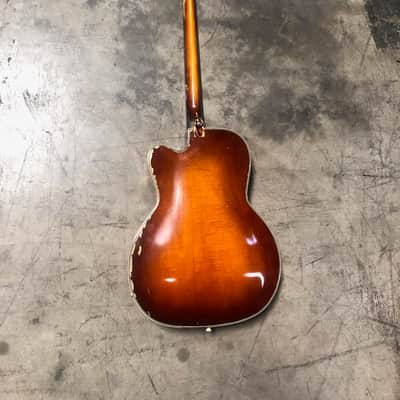 Kay Howlin’ Wolf K162 1950s Sunburst Electric Bass Owned by Payam Doostzadeh of Young The Giant image 3