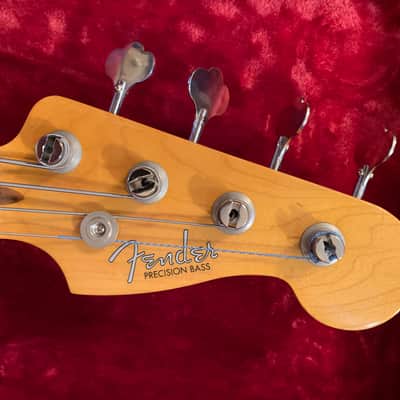 Fender Vintage American Precision Bass ‘57 white image 3