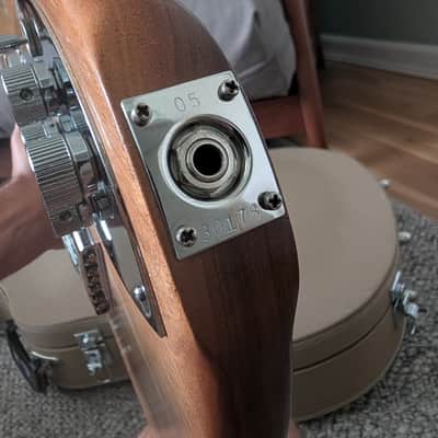 Rickenbacker 650D "Dakota" 1993 - Present - Walnut image 7