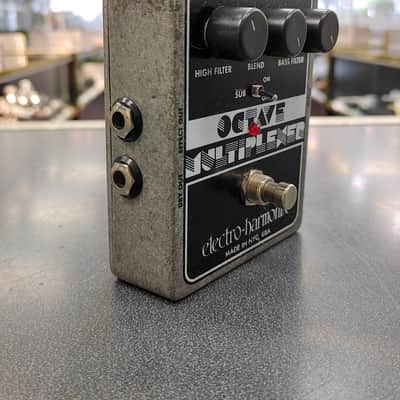 Electro-Harmonix Octave Multiplexer Big Box Analog Sub-Octave Pedal image 2