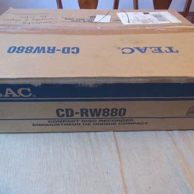 TEAC CD RW880 CD recorder in excellent condition with box image 2
