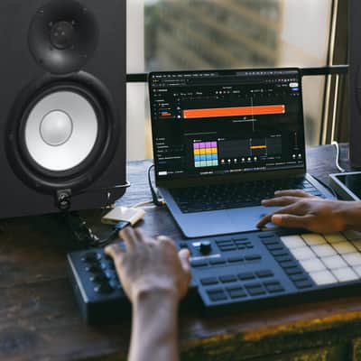 Yamaha HS7 95 Watt Professional Powered Studio Monitor Speaker (Black, 2-Pack) Bundle (2 Items) image 7