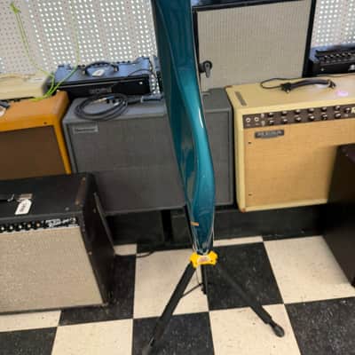 Fender Classic Player Rascal Bass 2015 - Ocean Turquoise image 11