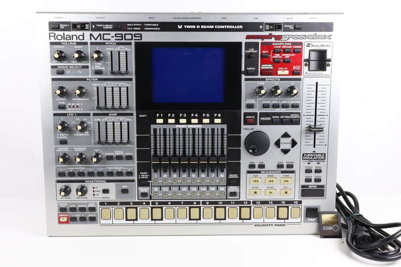 Roland MC-909 Sampling Groovebox Music Sampler Voltage Selectable W/DIMM 256MB image 1