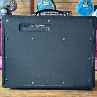 Vox Valvetronix VT20X Guitar Amplifier image 6