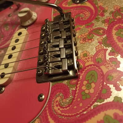 Fender Stratocaster 1985 made in Japan. All original. Paisley Pink. The Pink Panther. image 3