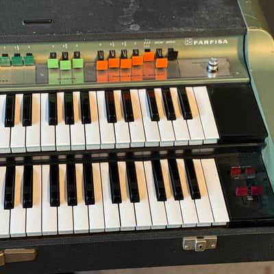 FARFISA VIP 600 with Original Bass Pedal and Stand - RESTORED image 5