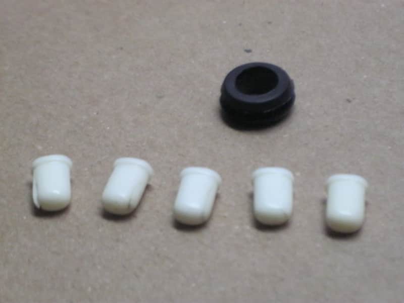 FIVE USED Slider CAPS for GE7 Equalizer or GE7B Bass Equalizer [all caps have visible cracks: 3 caps have hair-line cracks / one cap slightly wider crack(s) / one cap has bigger gap-crack(s)] AS IS & 1 new grommet image 1