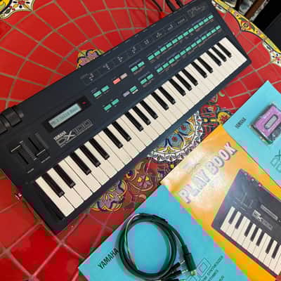 Yamaha DX100 FM Synth - Amazing Condition With Original Extras 80's