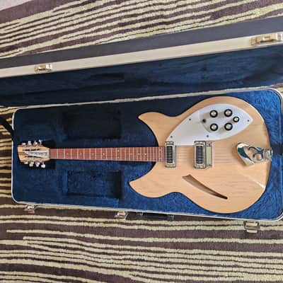 Rickenbacker 330/12 2008 - Mapleglo image 6