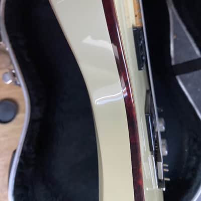Carvin T-style custom shop 90's ? - White with Tortoise Binding image 7