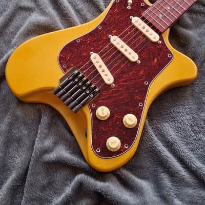 Neocas+er | Al Cobb Luthier handmade, classic-styled, vintage-inspired, headless, multiscale guitar image 5