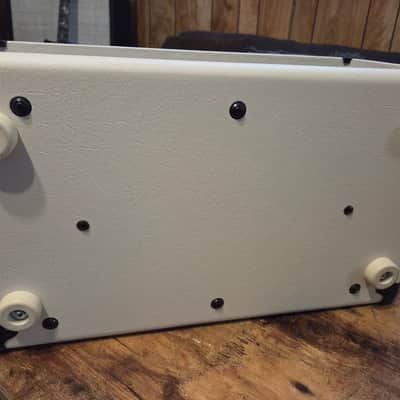 EVH 5150 III 50 watt 6L6 Tube Guitar Amplifier Ivory image 12