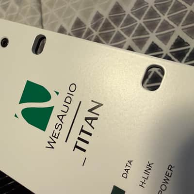 WesAudio Titan 10-Slot Powered 500 Seres Chassis - New - Opened Box for Pictures image 3