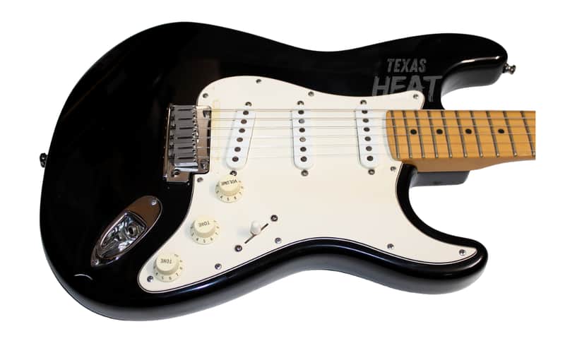 Fender American Standard Stratocaster with Maple Fretboard 1995 - 2000 - Black image 1
