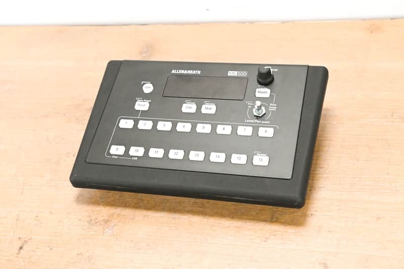 Allen & Heath ME-500 16-Channel Personal Mixer CG011R4 image 1