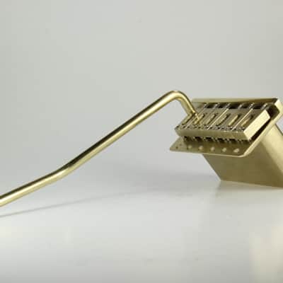 Stratocaster brass tremolo wide spacing image 1