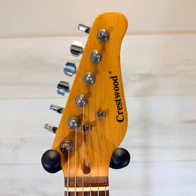 Crestwood Strat-Style Electric Guitar – Red Finish image 7