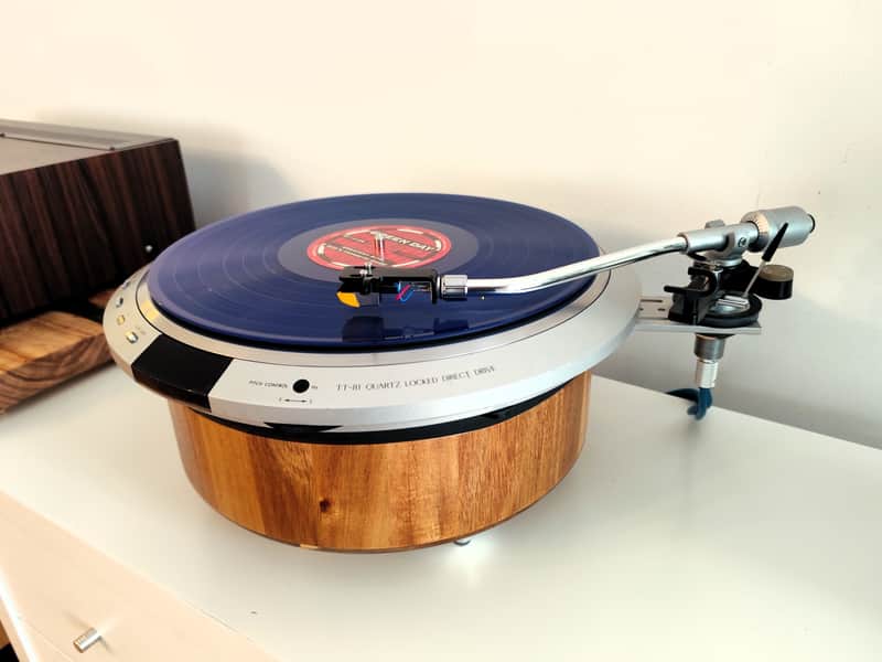 JVC Victor TT 81 Turntable