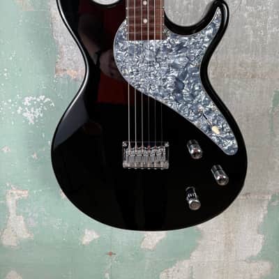 Line 6 Variax 500 Electric Guitar - Black image 2