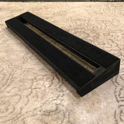 Guitar Pedal Board Custom 5.5”x24” VELCRO® brand image 3