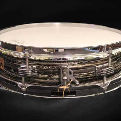 Ludwig No. 905 Jazz Combo 3x13" 6-Lug Piccolo Snare Drum with Keystone Badge SN#126941 (1965) - Oyster Black pearl image 2