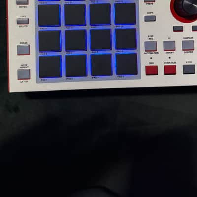 Akai MPC One+ Portable Bundle – Retro Skin + XT Power Battery image 13