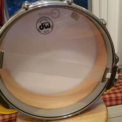 Pearl Maple Free Floating Snare Drum! 5.5 x 14 image 6
