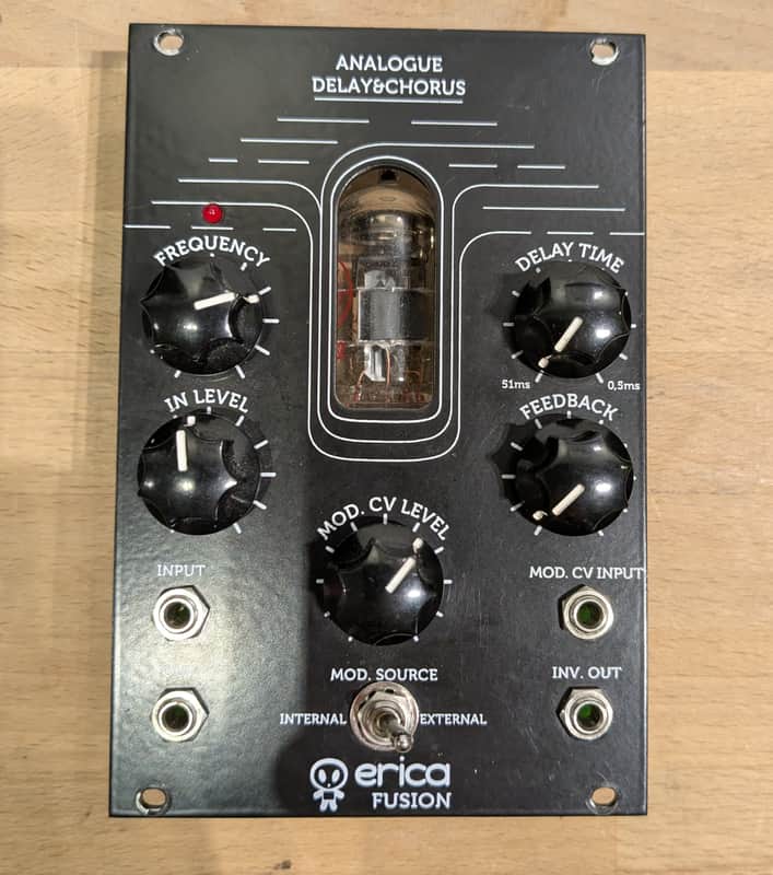 Erica Fusion Analogue Delay & Chorus image 1