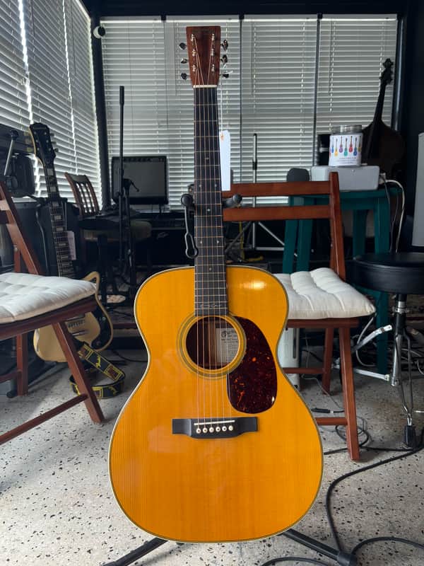 Martin Vintage Series Eric Clapton Signature 000-28EC 1996 - 2016 - Natural image 1