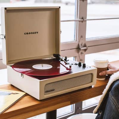 Crosley CR8017B-DU Voyager Vintage Portable Vinyl Record Player Turntable with Bluetooth in/Out and Built-in Speakers - Dune image 8