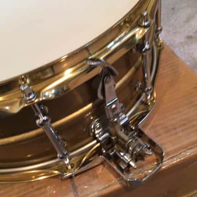 Ludwig 5.5x14 Super Sensitive 60s - Gold powdercoat image 2