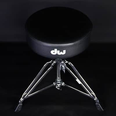 DW DWCP3100 Round Top Throne image 1
