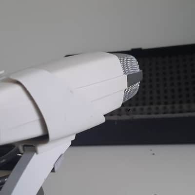 Sennheiser MD 421-HL Cardioid Dynamic Microphone 1960s - 1970s - White image 9