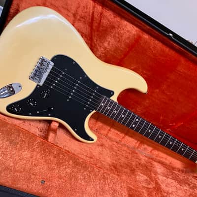 1977 Fender Stratocaster - Olympic White image 2