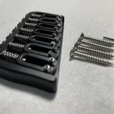 Hipshot Multiscale 7 String Bridge 18 degrees - Black image 4