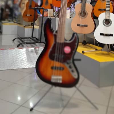 Fender Squier Classic Vibe 60 image 2