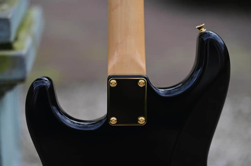 Fender FSR Made in Japan Traditional II 60s Stratocaster, Gold