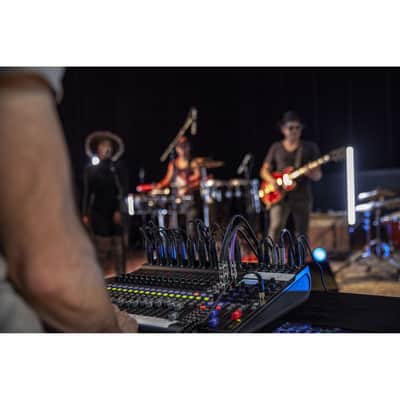 Zoom LiveTrak L-20 - 20-Input Digital Mixer & Multitrack Recorder image 7