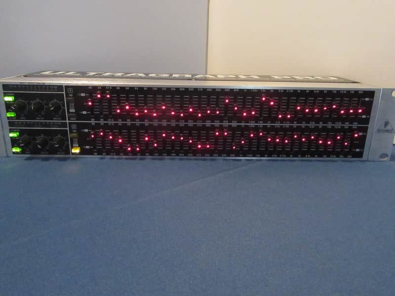 Behringer Ultragraph Pro FBQ3102HD 31-Band Stereo Graphic EQ