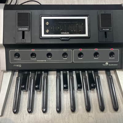 Moog Taurus I - BEST BASS SYNTH EVER! - with mods image 2
