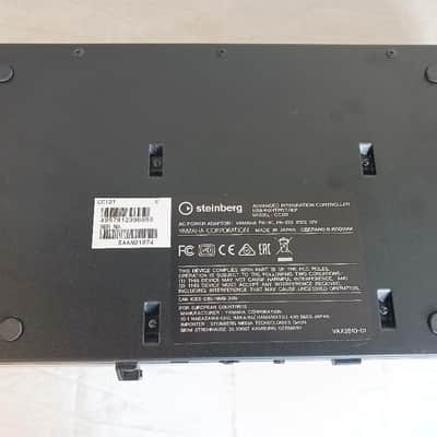Steinberg CC121 Desktop Controller with Motorized Fader image 13